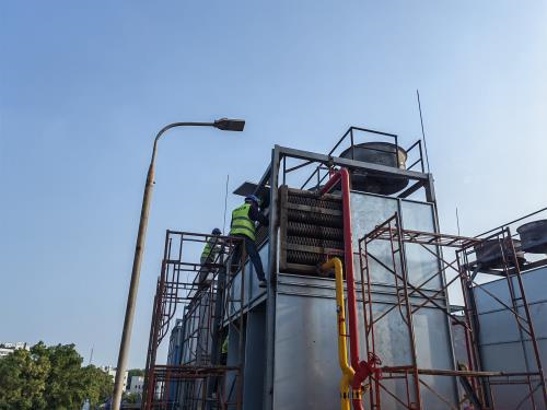 冷水機(jī)廠家教大家冷水機(jī)斷水之后要如此處理